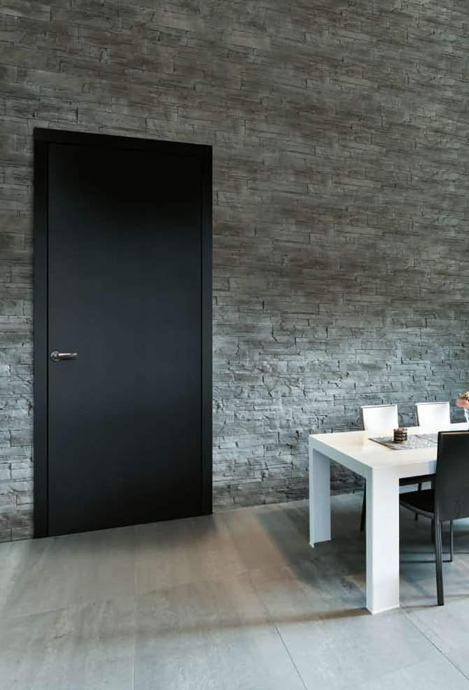 N21 A design refined to its utmost, a door that stands apart with self affirmation by its volume.