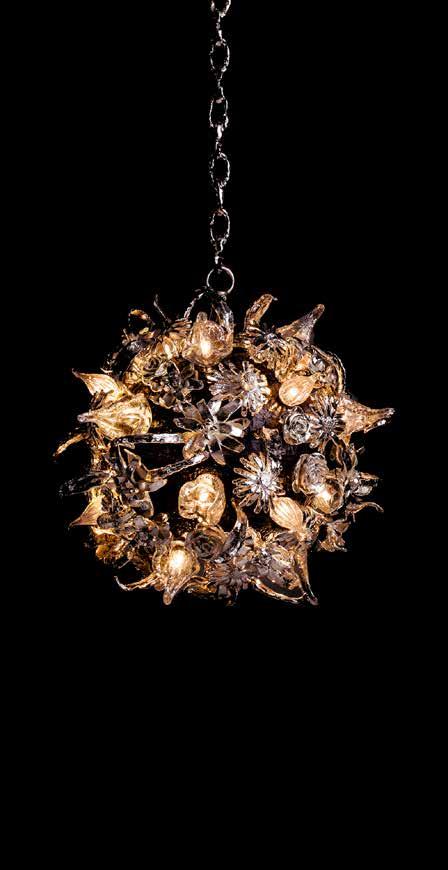 45cm 30cm 30cm 45cm Itemnr: PA 880 Model: Melting Flowers hanging lamp small Material: Casted Brass Sockets: 12x G4 Halogen max.
