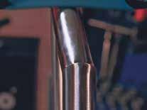 Satin finishing handrails and tubes The satin finish Minor structural grooves on the pipe.