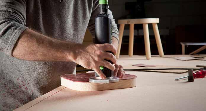 The following is the recommended method for applying Furniture Linoleum in a curved form: 1. Apply contact adhesive to the carrier material. 2.