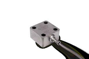 hardline cable ICP Accelerometer Series HT622B01 n Base isolated, hermetic n Temperatures to 325 ºF (163 ºC)