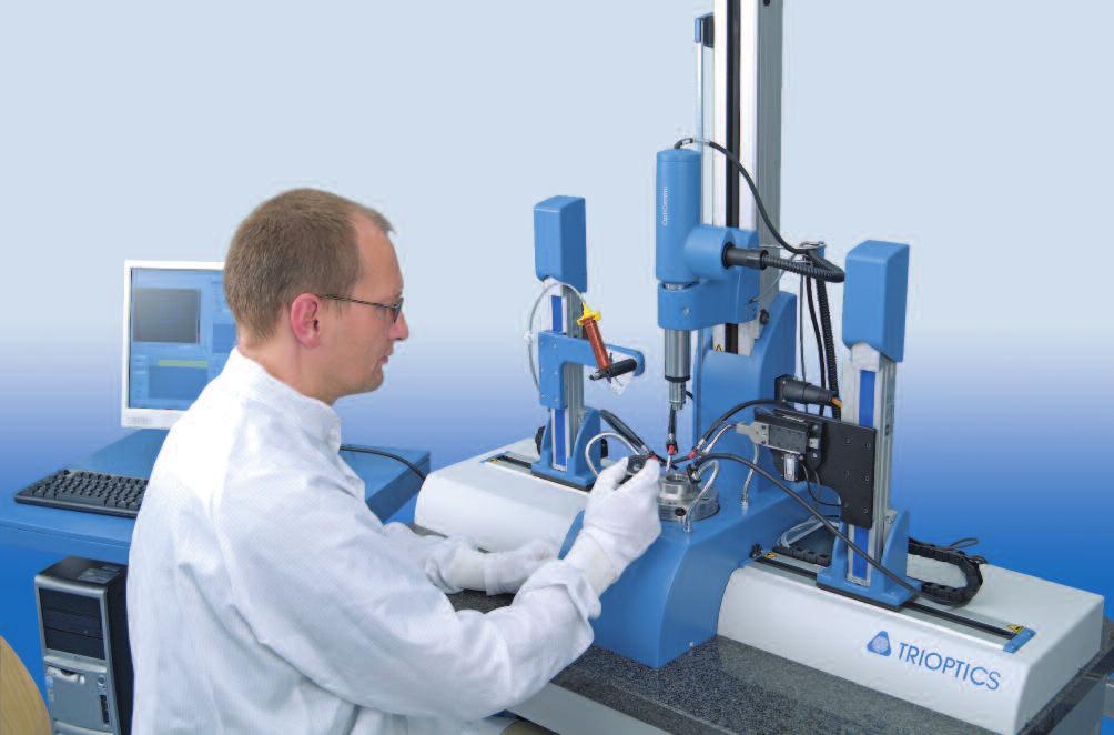 OptiCentric PRO OptiCentric Bonding Station in operation A glue dispenser is mounted on a motorized x-z stepper motor stage for the automatic positioning of the dispenser tip to the gluing position.