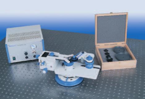 Accessories Motorized Centering and Cementing equipment with vacuum chuck A gauge for the linear stage of the measurement head to measure its position with ±2 µm accuracy.