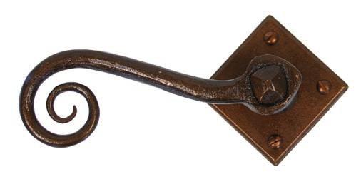 Window Door Furniture Monkeytail on Diamond Rosette 33935 - Bronze Finish Rosette Size: 76mm x 76mm Handle Length: 127mm A very desirable and distinctive product which can be very versatile