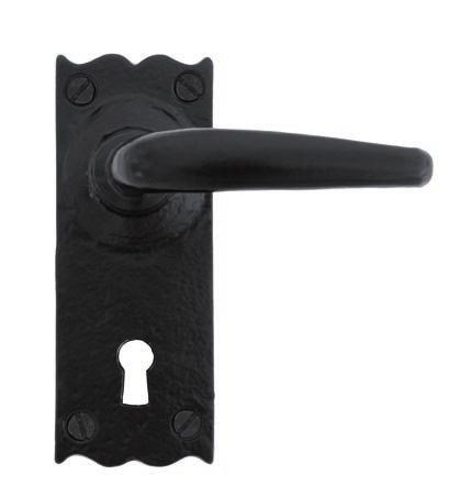Door Window Furniture Furniture Oak Lever Lock Set 33319 - Black Finish Backplate Size: 150mm x 51mm Handle Length: 95mm Centres: 57mm A very traditional style, sprung handle with a decorative