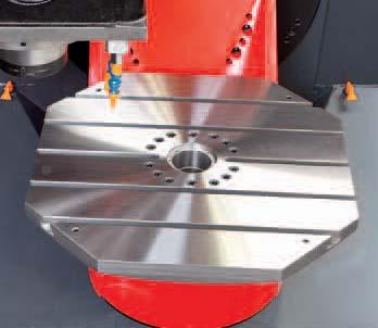 has a large clamping area of 600 x 600 mm and can bear loads of up to 250 kg.