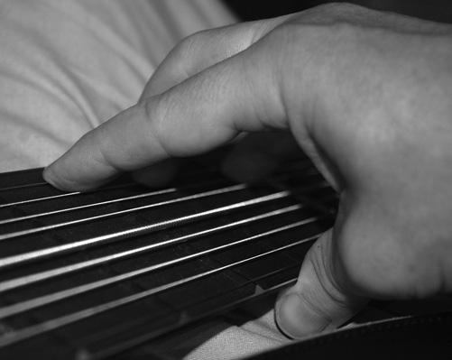 hord ompendium for Raised Matched Reciprocal tuned hapman Stick by reg Howard This booklet shows where to find commonly occuring chords on both the bass and melody sides of Sticks tuned in the Raised