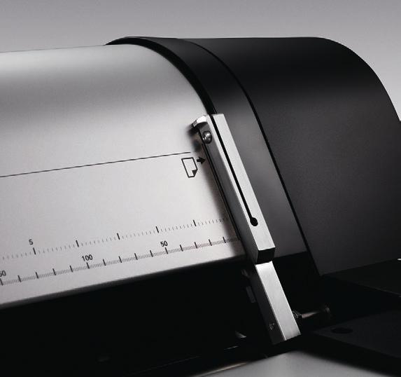 impressios The Epso Stylus Pro 7900 CTP system icludes the Epso Stylus Pro 7900 priter, a fully featured EFI express CTP RIP, the Plate Curig Uit, 110 ml starter ik cartridges ad sample plates