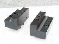 Accessories RKZ NC-Compact self centering vices Type 726-60 Stepped jaws SB reversible, with fixing screws 162631 set 125 125 40 Type 726-60 Raised stepped jaws ESB 164399 set 125 125 60 Accessories