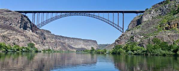 Twin Falls is home to the College of Southern Idaho (CSI), a large community college in the northwestern part of the city.