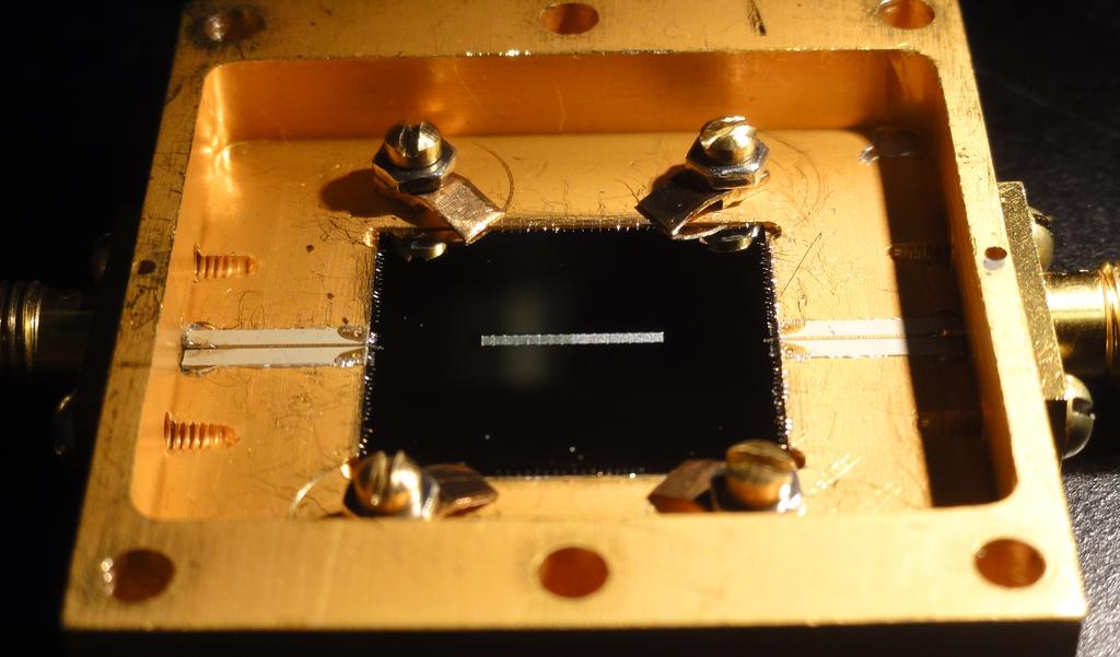 8 Figure 1.6: The prototype resonator bolometer array studied.