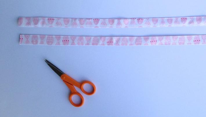 This is the basic method for making a 4-fold strap. 6.