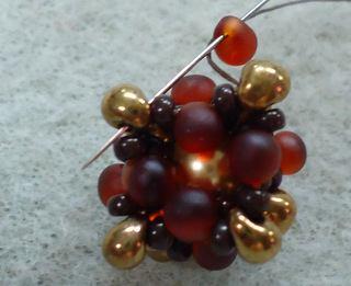 Step 7: - Between each drop bead B you should put 1 drop bead A all around So, how you ve started you are