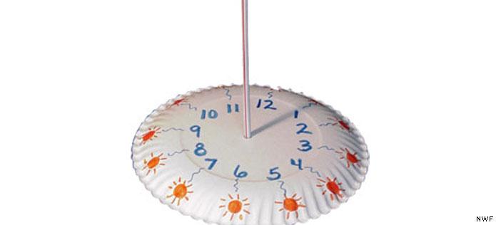 LESSON #12: TELLING TIME WITH SHADOWS http://www.nwf.org/kids/family-fun/crafts/sundial.aspx 1. Prepare Paper Plate: Start this project on a sunny day just before noon.