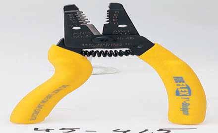 Kinetic Super Wire Stripper 6-14 8-16 45-718 Non-slip Santoprene textured grips and thumb rest Plier nose for holding and twisting wires Slide lock for safety and storage Thumb and finger valley