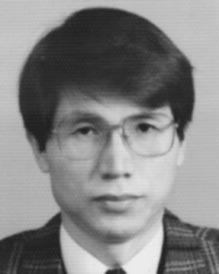 44 IEEE TRANSACTIONS ON ELECTRON DEVICES, VOL. 44, NO. 1, JANUARY 1997 Taek-Sang Hahn was born in Kimchon, Korea, on June 16, 1952. He received the B.S., M.S., and Ph.D. degrees in inorganic materials engineering from Seoul National University, Seoul, Korea, in 1978, 1987, and 1991, respectively.