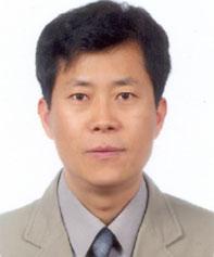 He serves as a reviewer for several international journals, such as IEEE Access, IEEE Antennas and Wireless Propagation Letters, and IEEE Antennas and Propagation Magazine.