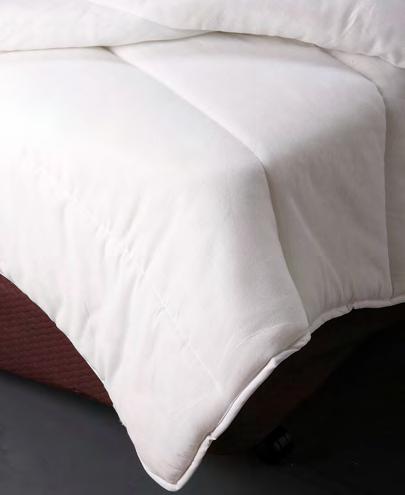 EXECUTIVE BEDDING The Executive mattress protector has a diamond quilted 50/50 poly cotton cover, 100gsm of high quality polyester fill and strong elastic straps at each corner.