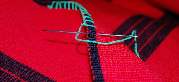 Step 5 [decorative true blanket stitch] 5) Decorative border - true blanket stitch using matching or contrasting thread.