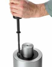 For shaft diameters measuring from 10 to 100 mm The kit includes 2 spindles, 6 sets of puller arms, 1 counter bracket The unique solution for challenging tasks Seal Puller SP 50 The Seal Puller SP 50