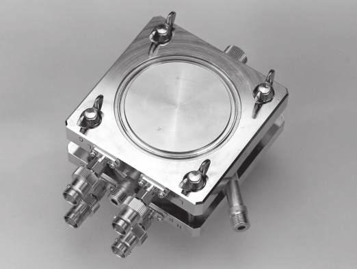 Up to 110 MHz (4-Terminal Pair) Material 16452A Liquid Dielectric Test Fixture Terminal Connector: 4-Terminal Pair, SMA Dimensions (approx.): 85(H) x 85(W) x 37(D) [mm] Weight (approx.