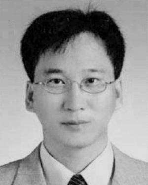 642 IEEE TRANSACTIONS ON MICROWAVE THEORY AND TECHNIQUES, VOL. 55, NO. 4, APRIL 2007 Joongjin Nam was born in Uljin, Korea, in 1972. He received the B.S. degree in electronic engineering from Kwangwoon University, Seoul, Korea, in 1998, and the M.