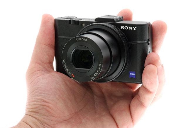 SOME CAMERA EXAMPLES Sony RX100 MK II a high-end large-sensor compact camera sensor size 13.2 x 8.