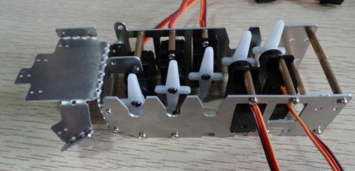 Rocker with a screw directly into the servo.