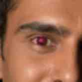 You cannot use [Red Eye Reduction] with [Smile Shutter]. Red Eye Reduction may not produce the desired effects.