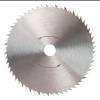 : 35 mm - Table size: 500 x 335 mm - Adapter for dust extraction: Ø 35 mm 20,80 kg 54,5 x 35,5 x 35,5 cm - The saw blade is pivoting from 0-45 to the