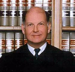 Chief Justice Myron T. Steele Supreme Court of Delaware 57 The Green, Dover, DE 19901 302.739.4214 myron.steele@state.de.us Hon. Myron T. Steele is the Chief Justice of the Supreme Court of Delaware.