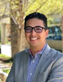 ADVISOR BIO & CONTACT Vice President, Leasing & Sales Division PROFESSIONAL BACKGROUND Pablo focuses his efforts on representing landlord and sellers in leasing and selling their retail properties.