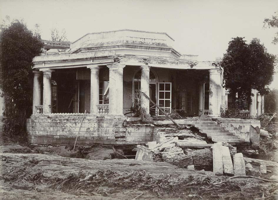 16 PUPLICK & CO., W. R. Hyderabad. First Asistent Residents Bungalow.