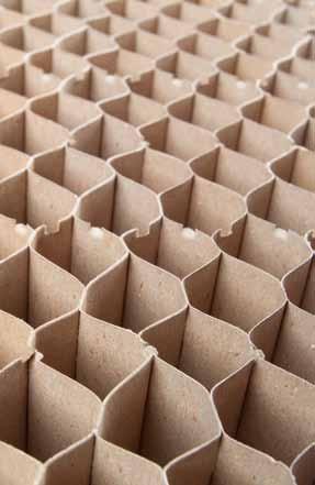 EGGER EUROLIGHT 03 EGGER EUROLIGHT is a composite board made from extremely strong 8 mm EUROSPAN chipboard top and bottom surface layers, combined with a light, yet robust cardboard honeycomb core.