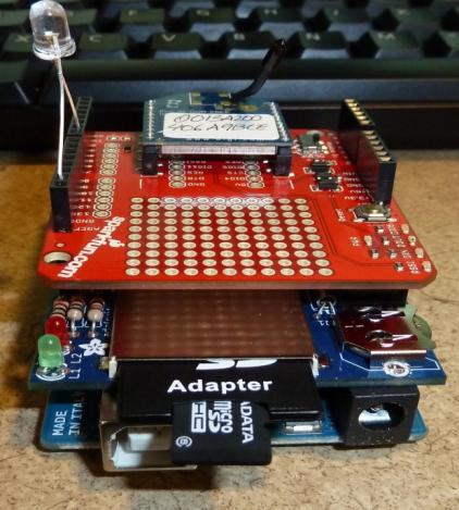 Each data logger node includes an XBee Radio, a micro-controller, and a 16 GB MicroSD card, which guarantees sufficient capacity for real-time data collection for several days.