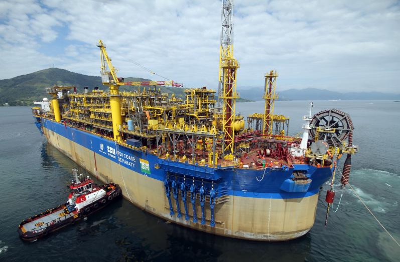 Our products FPSO SBM Offshore positions itself at the top end of the FPSO market, focusing on the largest and most complex projects in this sector.