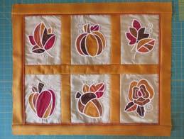 (wall décor top) PHOTO 9 Layer a quilt sandwich, by placing back wrong side