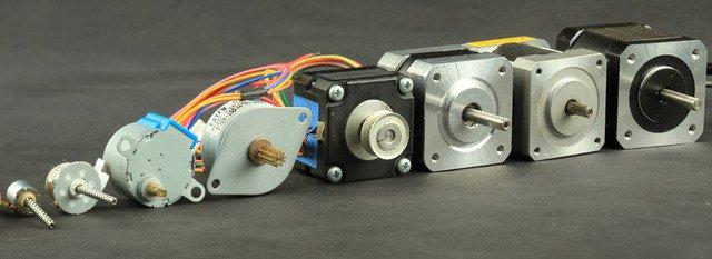 Stepper Motors Precise and Repeatable Speed and Positioning Stepper motors are DC motors that move in discrete steps.