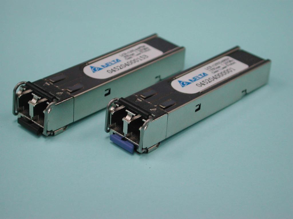 LCP-1250D4UDRx RoHS Compliant Small Form Factor Pluggable Transceiver for Gigabit Ethernet and Fiber Channel FEATURES Compliant with SFP Transceiver SFF-8472 MSA specification with internal