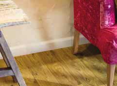These skirting boards with Incizo technology can be cut to the height desired. The cutting edge is laid against the floor.