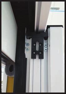 Adhesive glazing tape must be applied to the full height of the chamber for slimline interlocks to prevent any visible deflection of the profile.