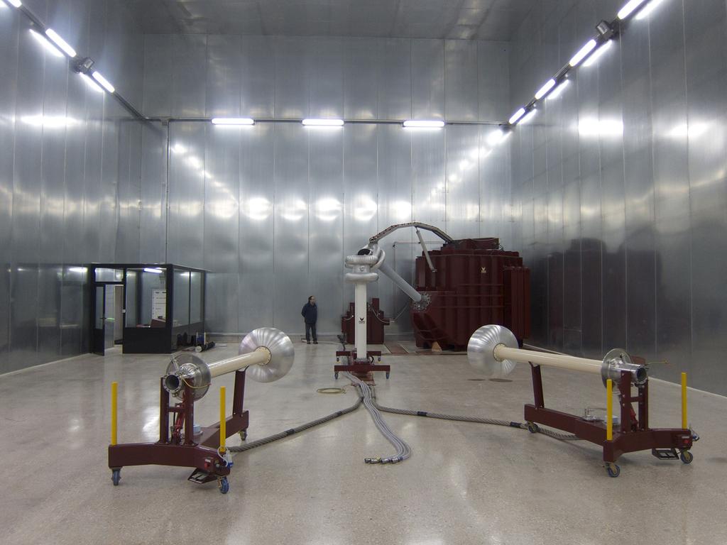 Introduction Faraday Cage Test Measuring 24m x 16m and standing at 14m high the cage enables Tratos to effectively administer AC Resonant Tests on site, allowing testing of up to 220kV of nominal