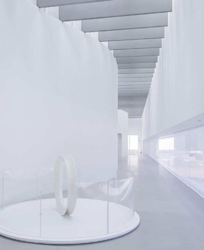 White done right Since ancient times, white has been an important color in architecture. Today, it has become the ideal of modernism. Architects and builders, however, choose white for many reasons.