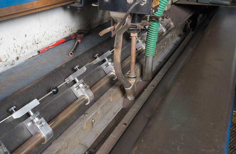 Using AC/DC Submerged Arc Welding The AC/DC SAW process is the ideal choice for highdeposition, high-speed welds that can be made in the 1G position.