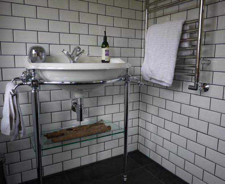 Wall Tiles Define areas by mixing materials, contrasting sizes, colours and