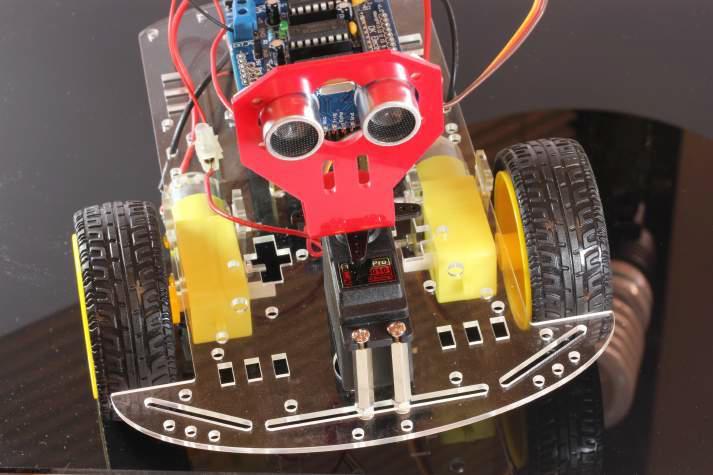 Depending on the previous group that used this module, the robot kits may need to be assembled ahead of time or during a separate class period.