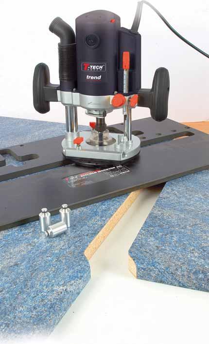 ANU-TT-650 26/4/04 5:05 pm Page 15 650mm TRADE KITCHEN WORKTOP JIG OR CREATING A KITCHEN WORKTOP JOINT WITH A ROUTER ade from durable 12mm thick phenolic.