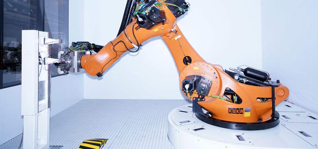 CASE STUDIES AMRC project targets a step change in the capabilities of robots used in aerospace Work has completed on a 850,000 project to give the