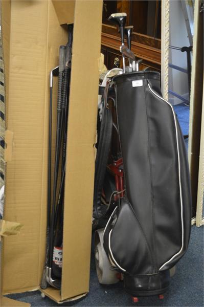 244 A quantity of golf clubs and