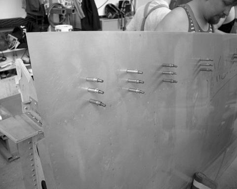 Page 16 Technical Support: mark@teamrocketaircraft.com Once the ribs are drilled to the spar, mark and drill the holes that will attach the upper flanges of the ribs to the upper skin.